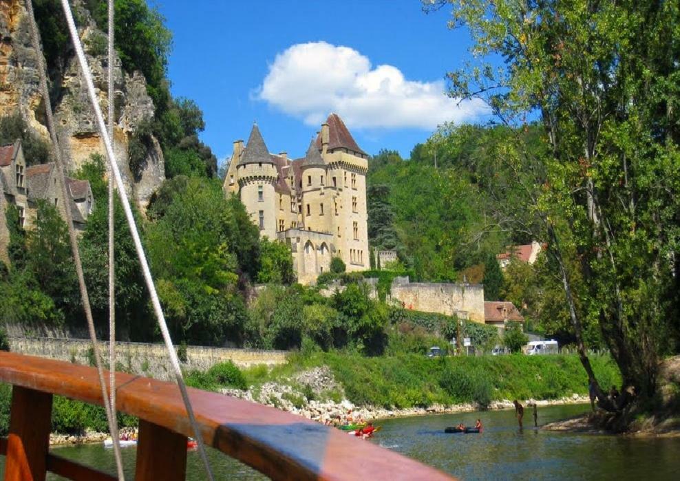 Chambre Du Sabotier - Studio Troglodytique - A 100 M Baignade En Riviere - Location De Canoe - Circuits Cyclo - Aire De Pique-Nique - 3 Restaurants Castelnaud La Chapelle Ngoại thất bức ảnh
